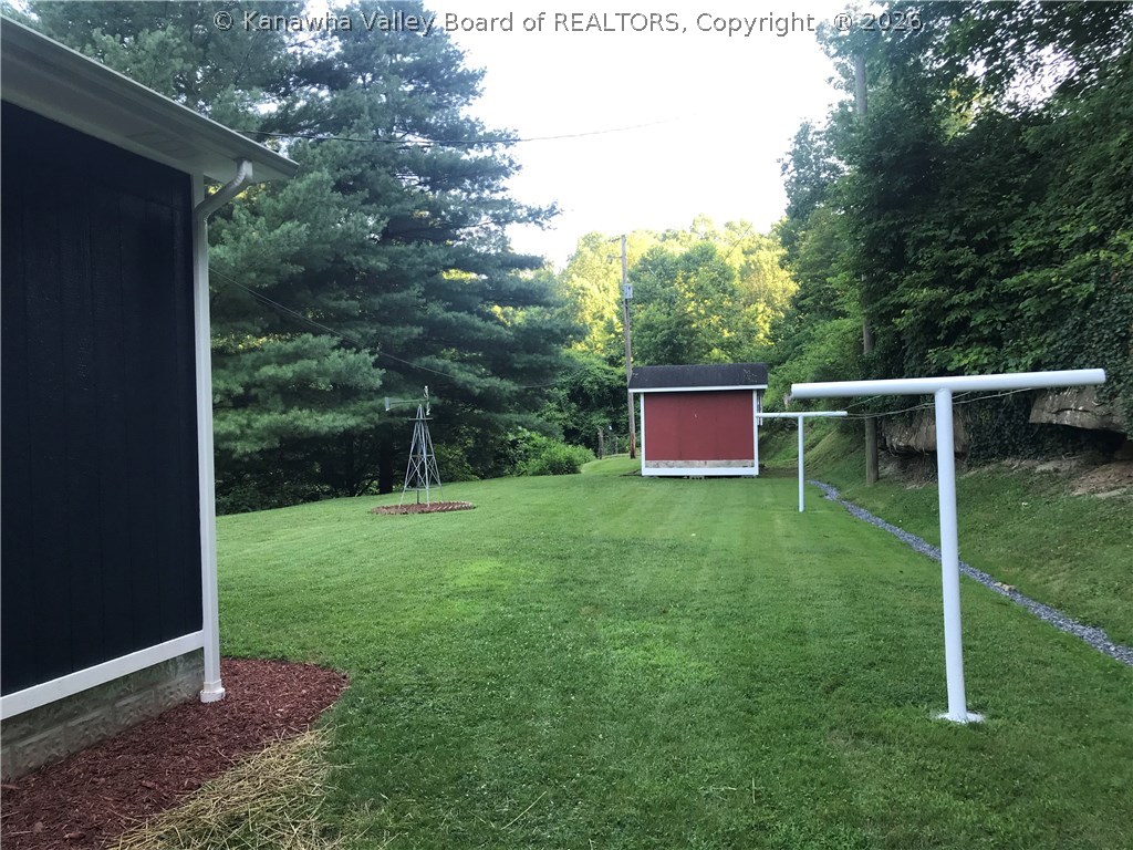 2400 Garretts Bend Road Sod, WV 25564 - Photo 4 of 16 Gallery Image 4