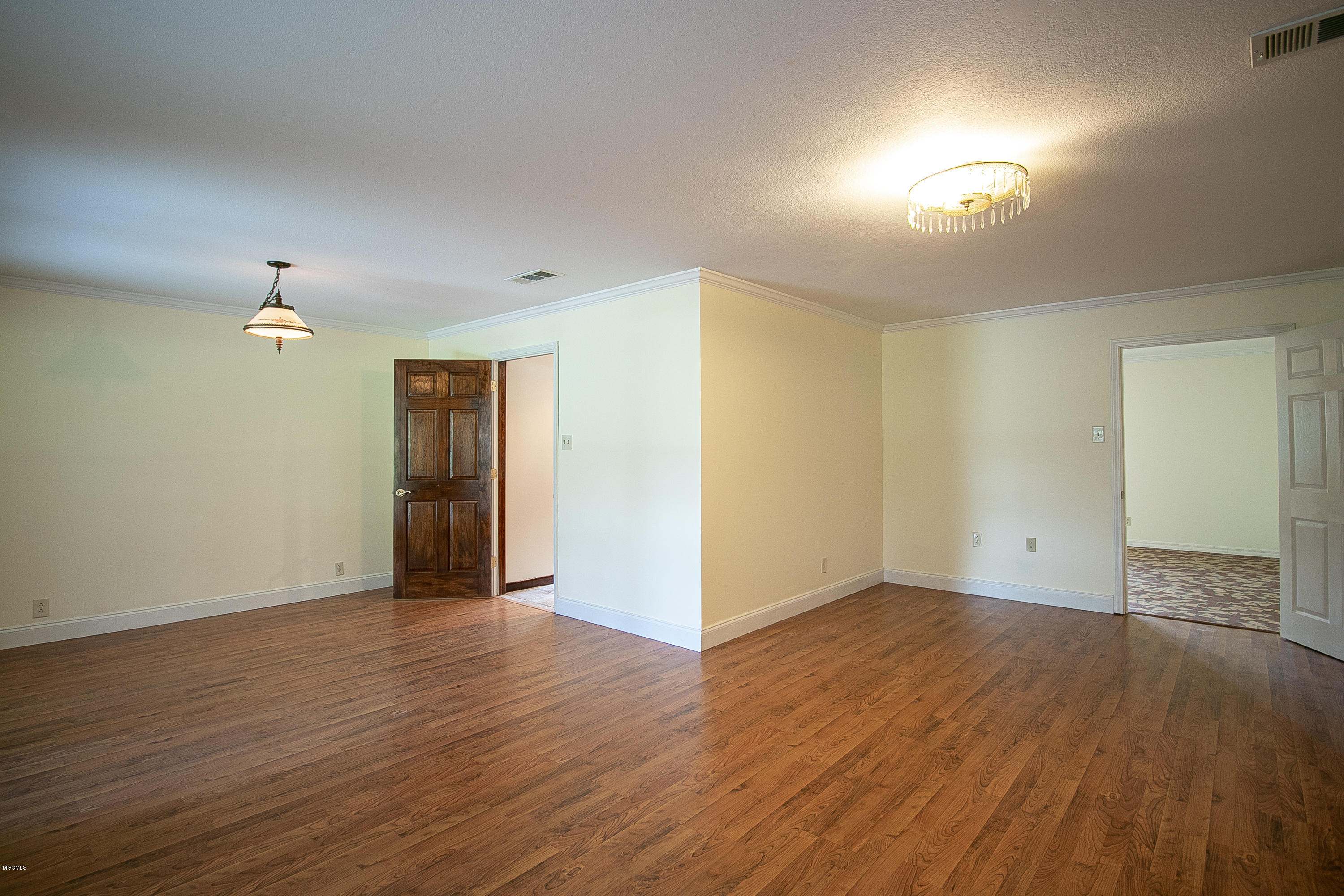 11136 Dauro Road Gulfport, MS 39503 - Photo 7 of 27 Formal Living/Dining