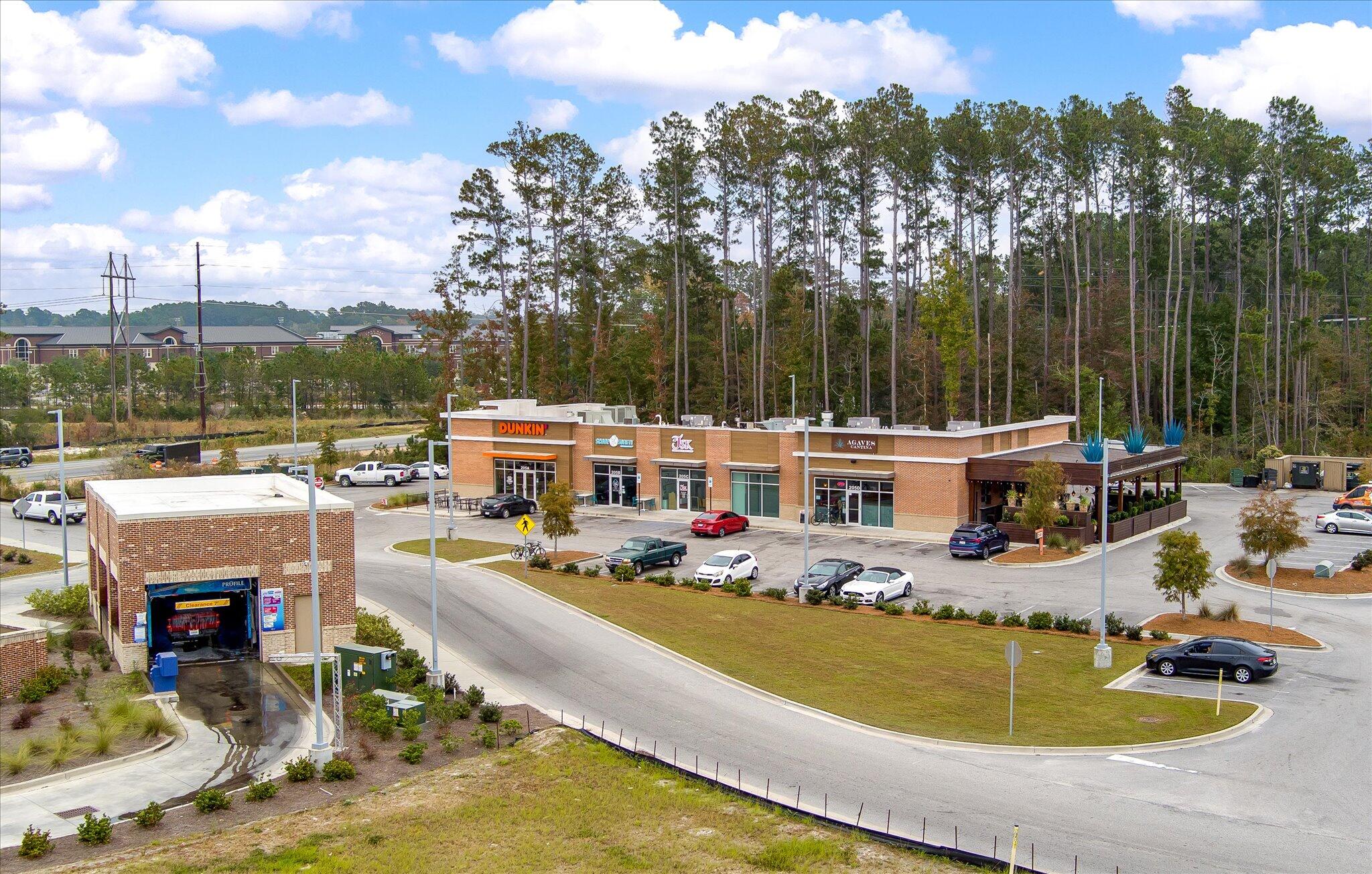 362 Iveson Road Summerville, SC 29486 - Photo 85 of 97 27 - Dunkin, Scoop 50Fifty, JSK Salon, &