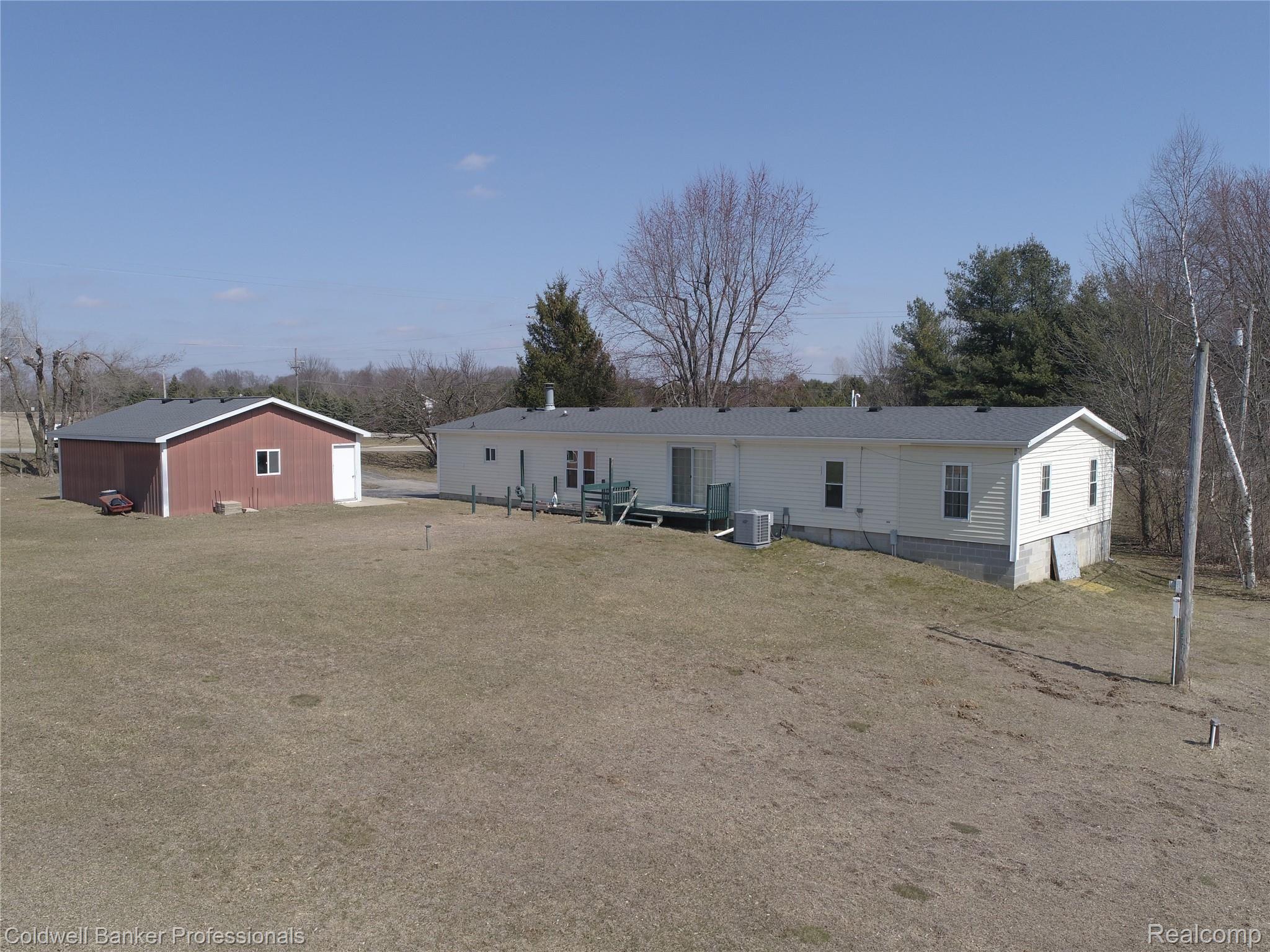 5485 Fish Lake Road North Branch, MI 48461 - Photo 9 of 30 Back yard.JPG