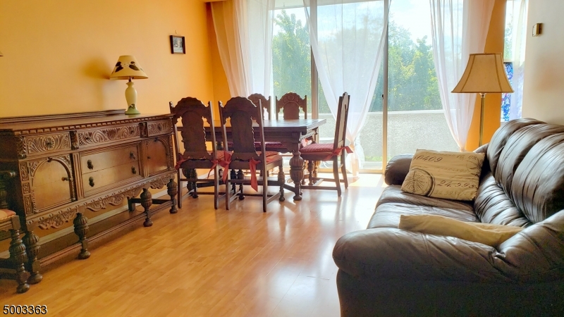 442 River Road, Unit L Nutley, NJ 07110 - Photo 4 of 22 Gallery Image 4