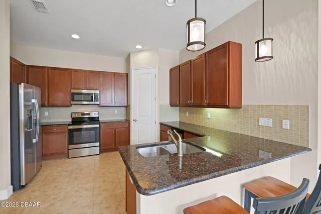 $2,600 | 716 Aldenham Lane, Ormond Beach, FL 32174