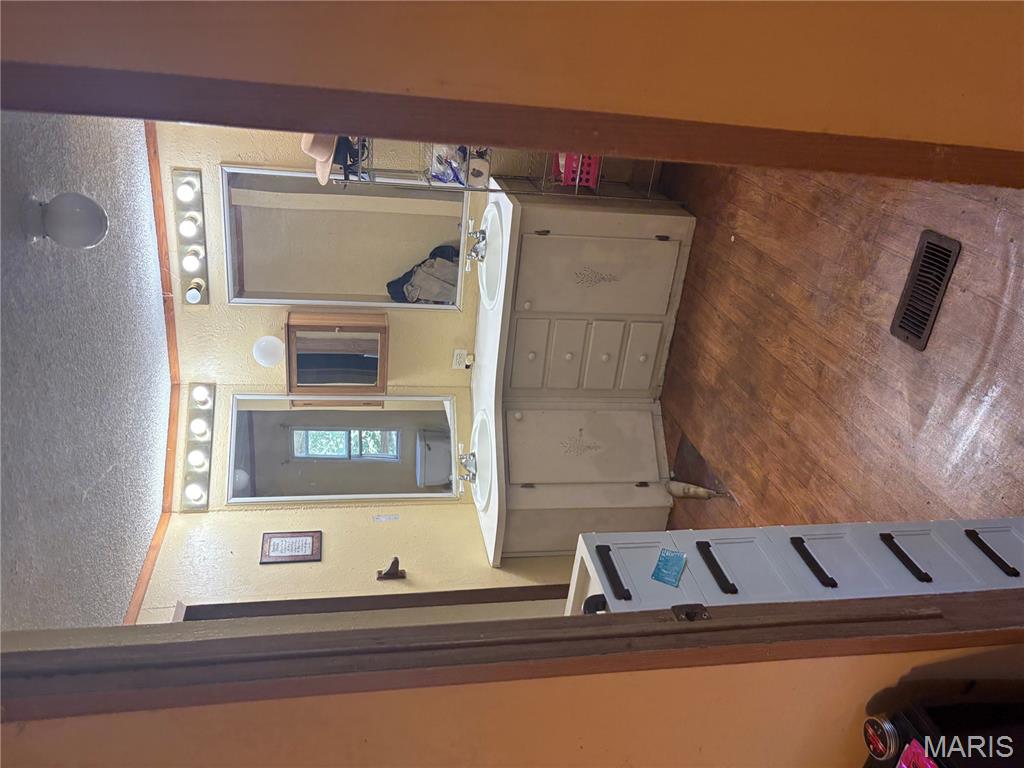 3762 Wolfe Drive Mountain Grove, MO 65711 - Photo 4 of 18