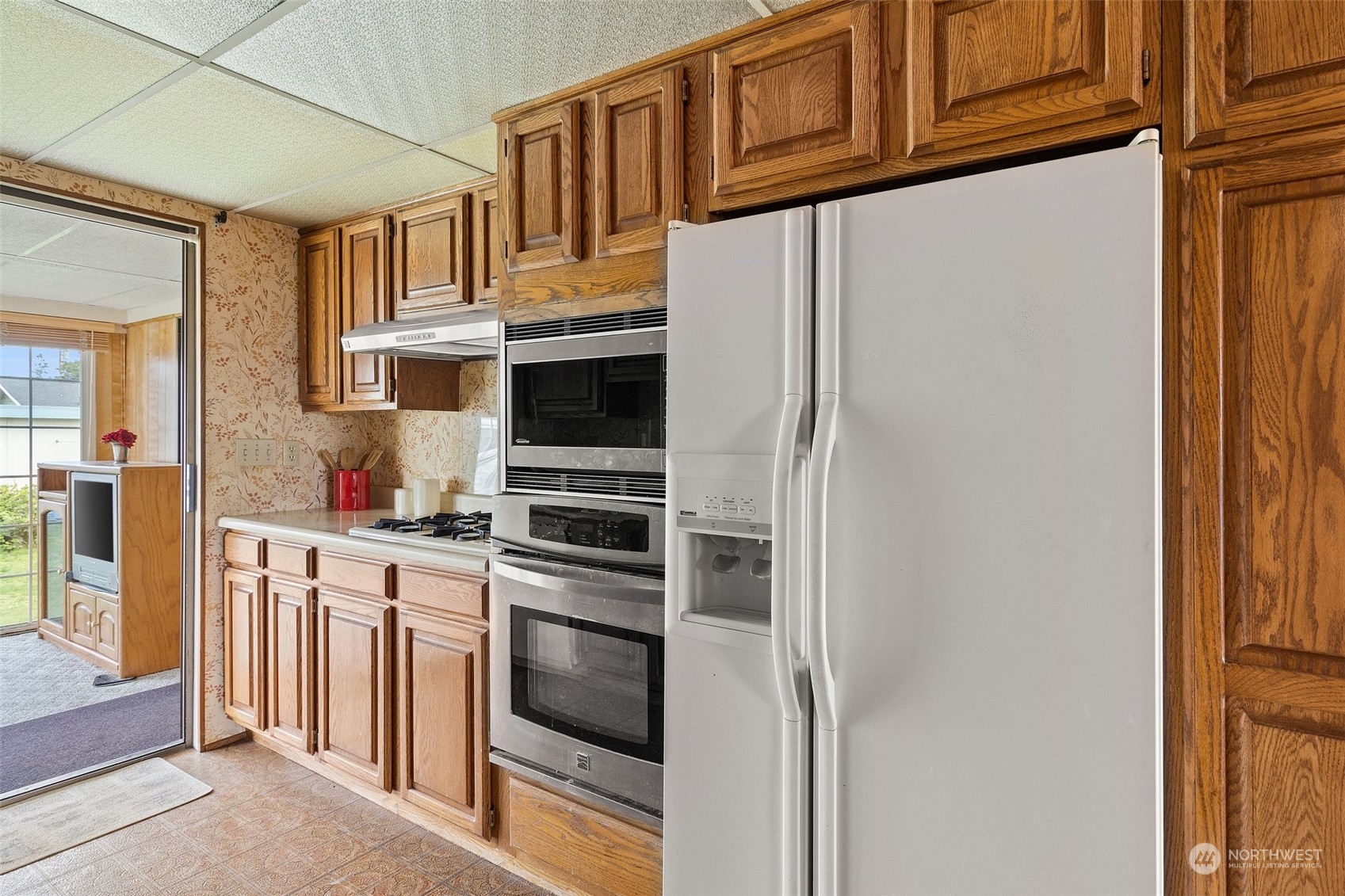 2126 Warner Street Bremerton, WA 98310 - Photo 11 of 37 Gallery Image 11