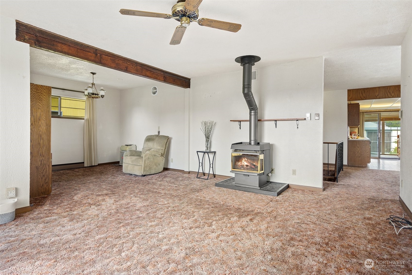 2126 Warner Street Bremerton, WA 98310 - Photo 4 of 37 Gallery Image 4