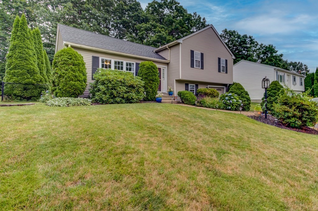 53 Santoro Road Worcester, MA 01606 - Photo 1 of 36 Gallery Image 1