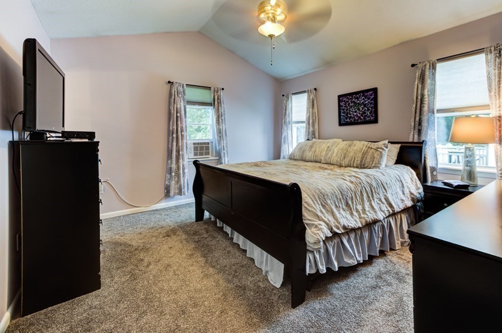 53 Santoro Road Worcester, MA 01606 - Photo 28 of 36 Gallery Image 28