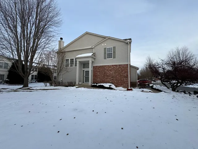 $2,800 | 3029 Peachtree Circle, Aurora, IL 60502