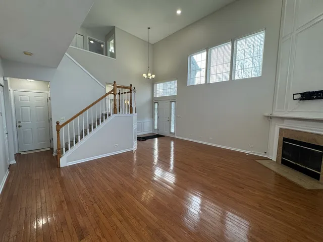 $2,800 | 3029 Peachtree Circle, Aurora, IL 60502