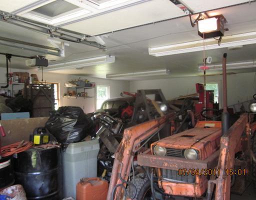 417 Clark Road Prospect, ME 04981 - Photo 13 of 14 Parking Lot/Garage.