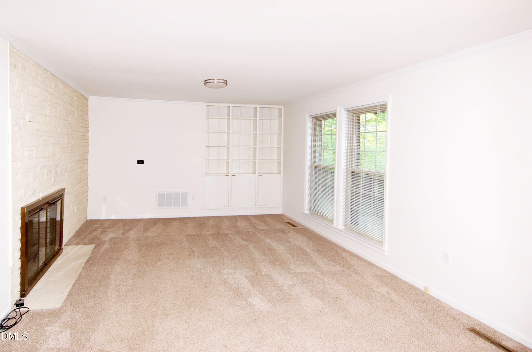 706 Smedes Place Raleigh, NC 27605 - Photo 6 of 21 7 Family room