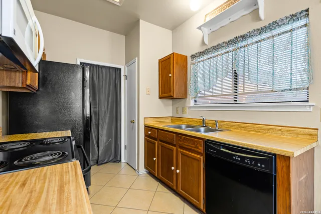 $1,455 | 9411 Arbois, San Antonio, TX 78254