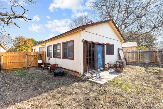 $1,455 | 9411 Arbois, San Antonio, TX 78254