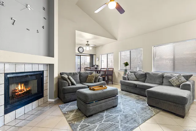 $1,455 | 9411 Arbois, San Antonio, TX 78254