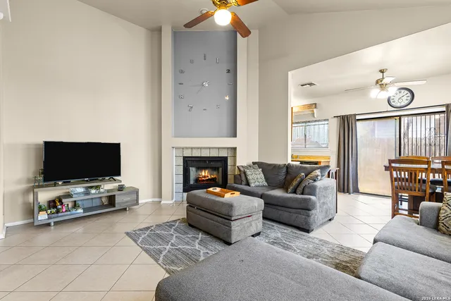 $1,455 | 9411 Arbois, San Antonio, TX 78254