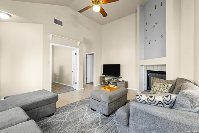 $1,455 | 9411 Arbois, San Antonio, TX 78254