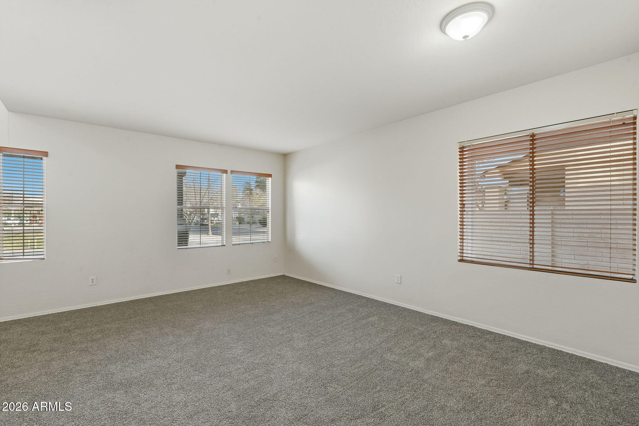 1385 South Hawk Lane Gilbert, AZ 85296 - Photo 12 of 35 014_ListerPros