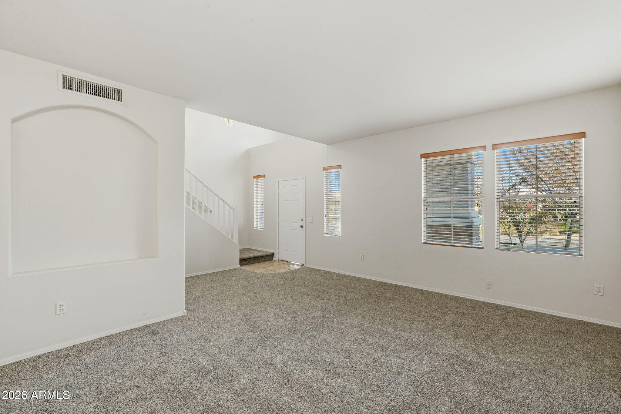 1385 South Hawk Lane Gilbert, AZ 85296 - Photo 5 of 35 007_ListerPros