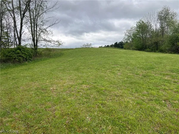 $100,000 | Westbrook Street Southeast, Magnolia, OH 44643
