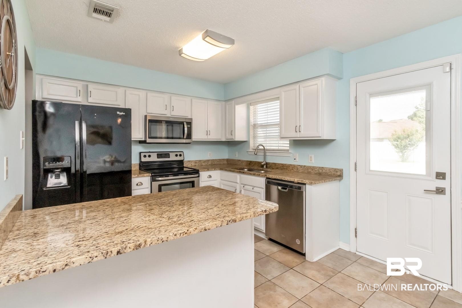 7718 Willard Court Theodore, AL 36582 - Photo 6 of 24 Kitchen