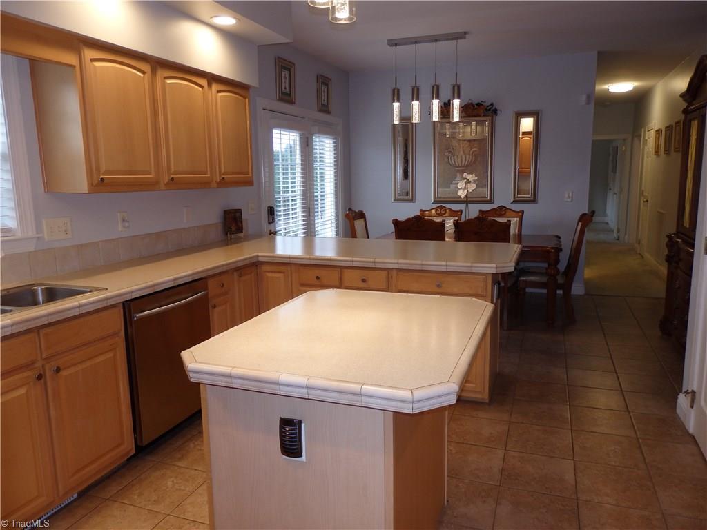 698 Wright Country Road Ramseur, NC 27316 - Photo 6 of 30 Kitchen with island