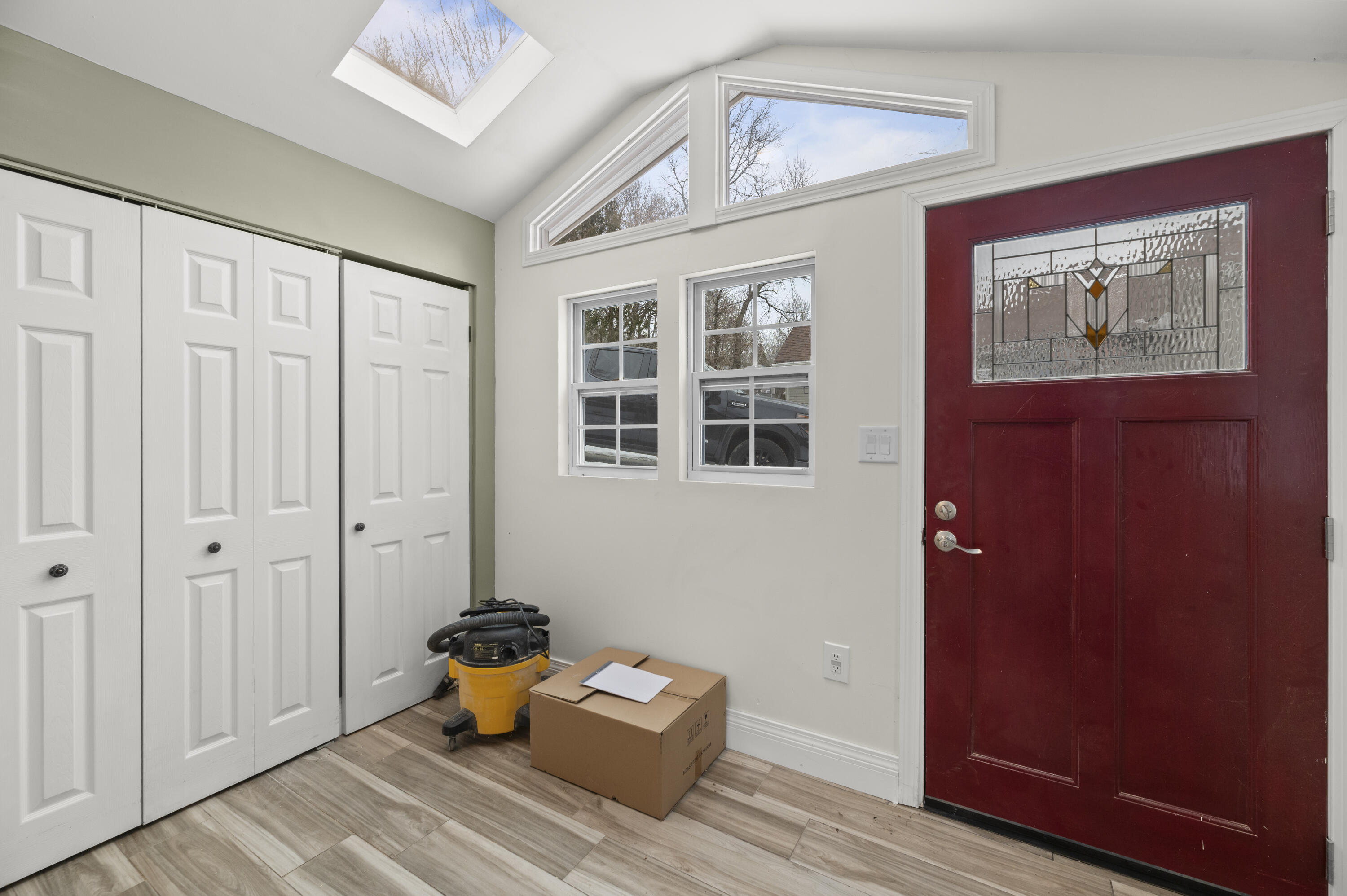 7 Spring Street Hallowell, ME 04347 - Photo 17 of 31 11