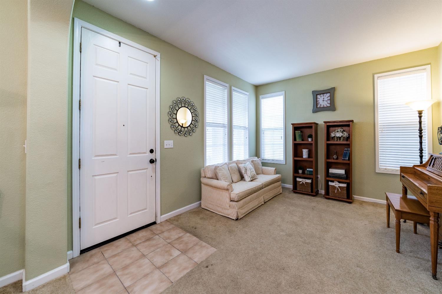 1034 San Ramon Avenue Madera, CA 93637 - Photo 7 of 47 Gallery Image 7