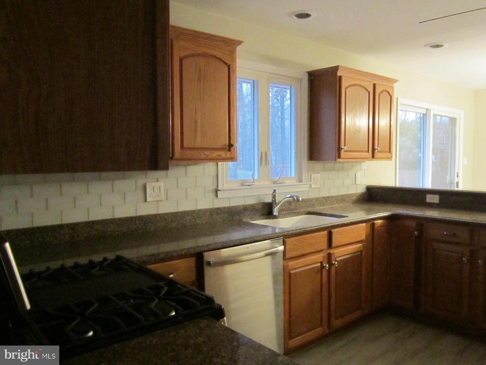206 Oakshade Road Tabernacle, NJ 08088 - Photo 12 of 26 New backsplash w/granite countertops