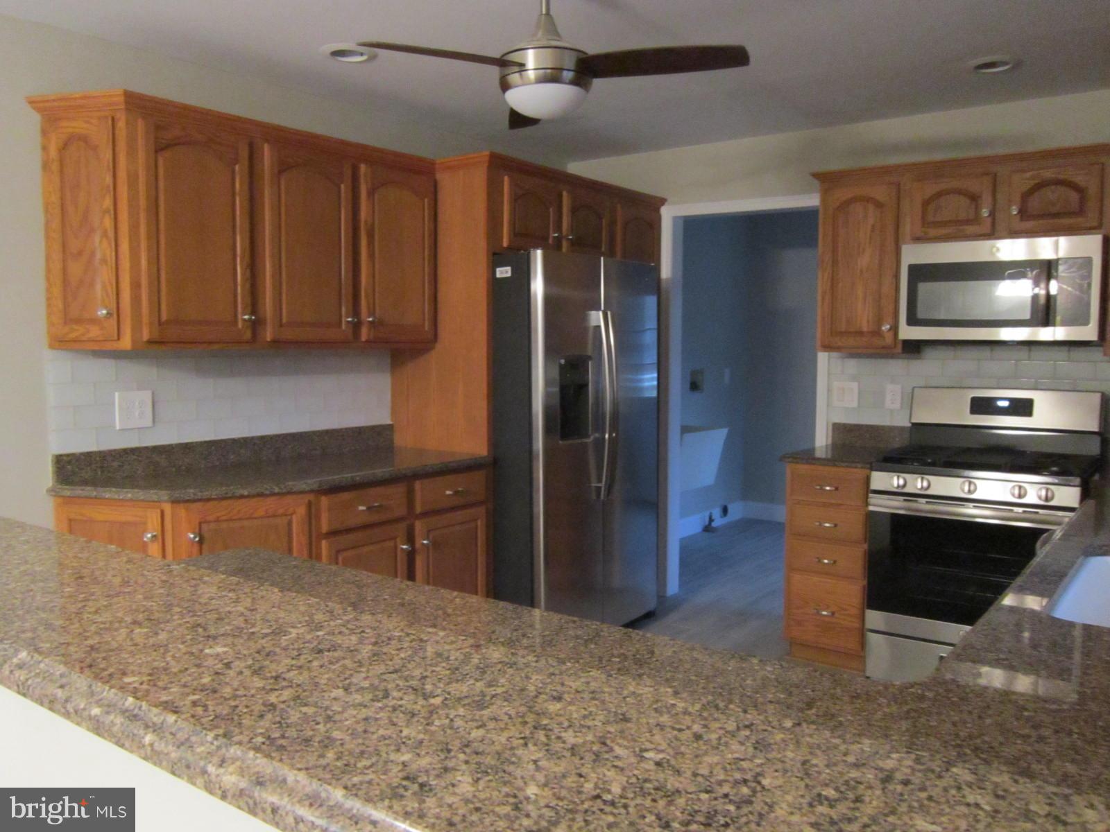 206 Oakshade Road Tabernacle, NJ 08088 - Photo 14 of 26 Snack bar in kitchen
