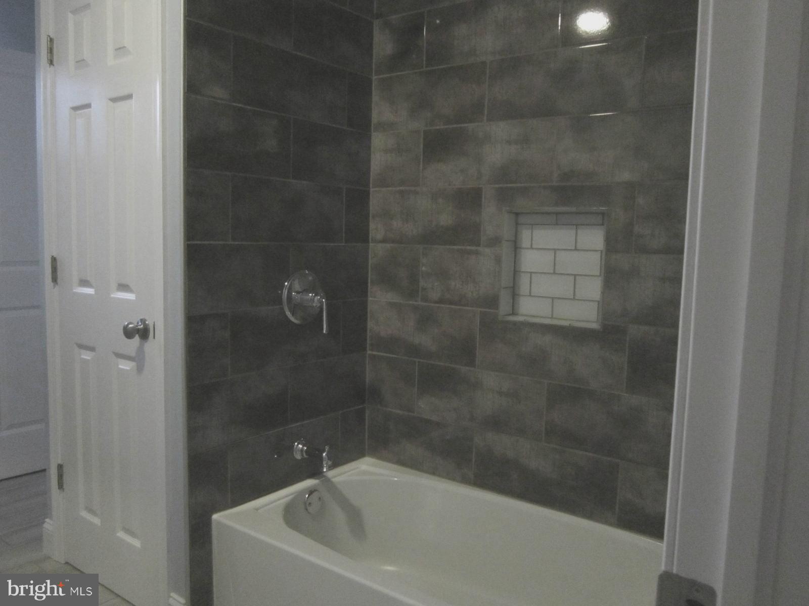 206 Oakshade Road Tabernacle, NJ 08088 - Photo 17 of 26 All new main bath w/ access to hallway & master