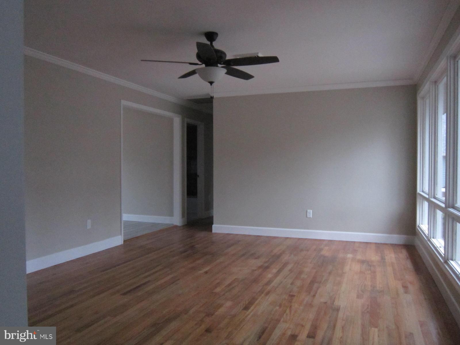 206 Oakshade Road Tabernacle, NJ 08088 - Photo 5 of 26 Living room