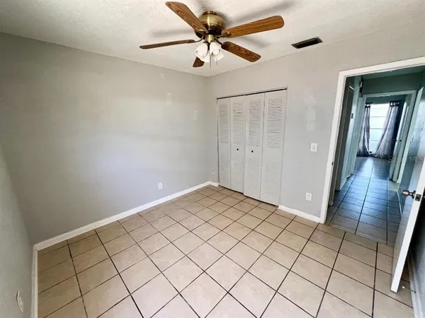 $1,950 | 5008 Parkhill Place, Tampa, FL 33624