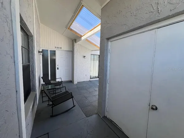 $1,950 | 5008 Parkhill Place, Tampa, FL 33624