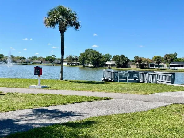 $1,950 | 5008 Parkhill Place, Tampa, FL 33624