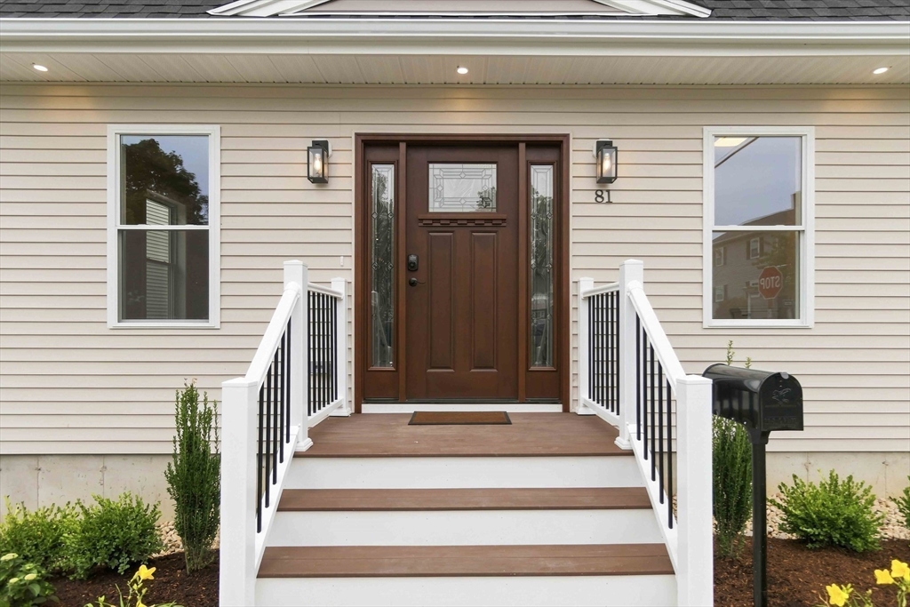 81 Derby Road Revere, MA 02151 - Photo 4 of 42 Gallery Image 4
