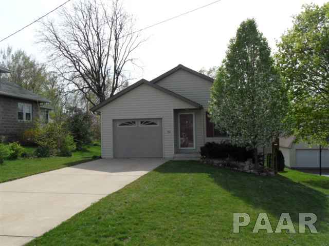 510 Springfield Road East Peoria, IL 61611 - Photo 2 of 13 Gallery Image 2