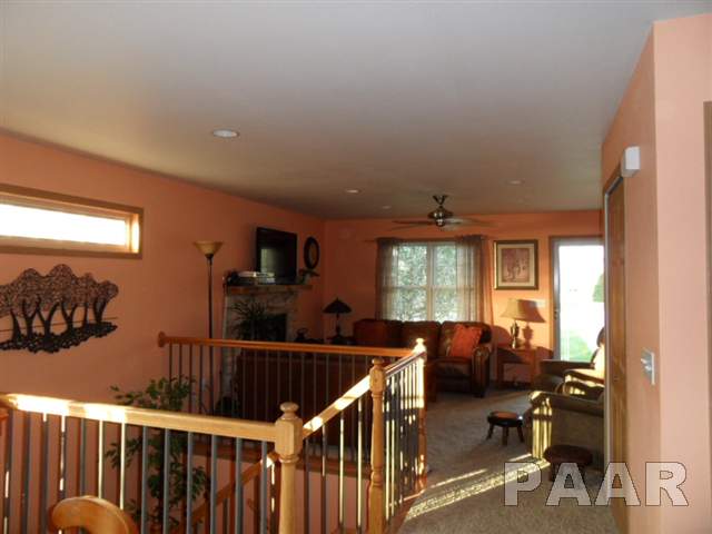 510 Springfield Road East Peoria, IL 61611 - Photo 5 of 13 Gallery Image 5