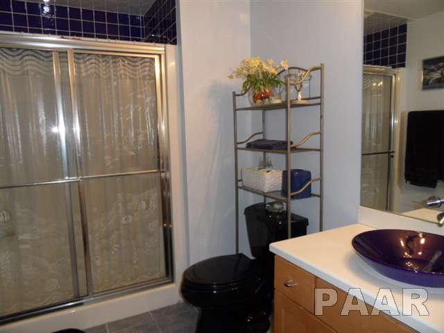 510 Springfield Road East Peoria, IL 61611 - Photo 8 of 13 Gallery Image 8