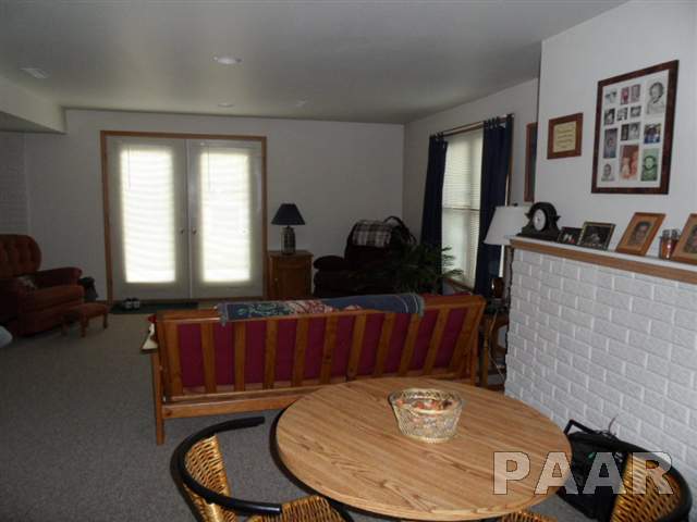 510 Springfield Road East Peoria, IL 61611 - Photo 9 of 13 Gallery Image 9