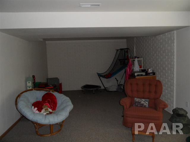 510 Springfield Road East Peoria, IL 61611 - Photo 10 of 13 Gallery Image 10