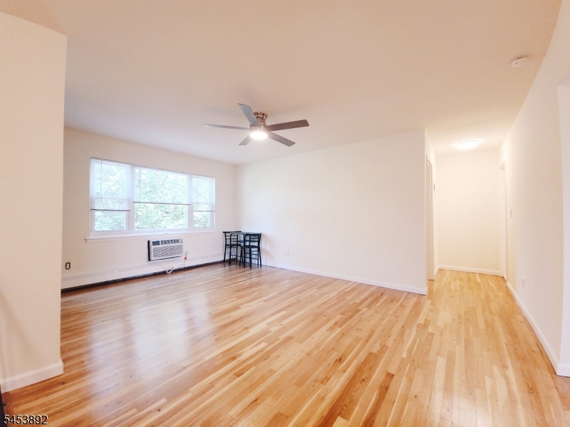 93 Fox Road, Unit 3B Edison, NJ 08817 - Photo 3 of 21 Gallery Image 3