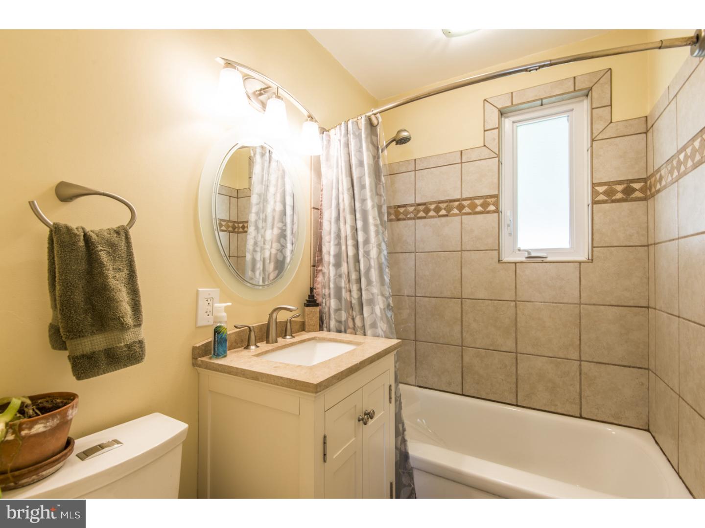 712 Lehigh Road Newark, DE 19711 - Photo 15 of 25 Bathroom