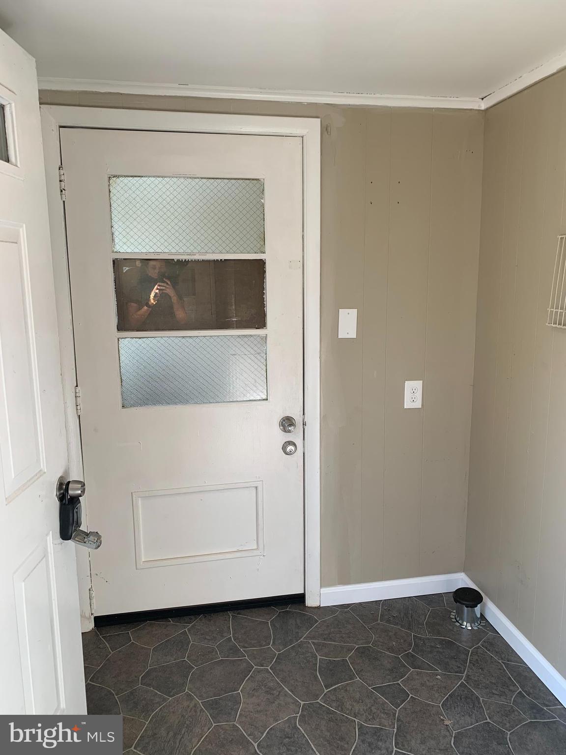 16 Mowery Road, Unit 16A New Castle, DE 19720 - Photo 3 of 20 Entry to unit door