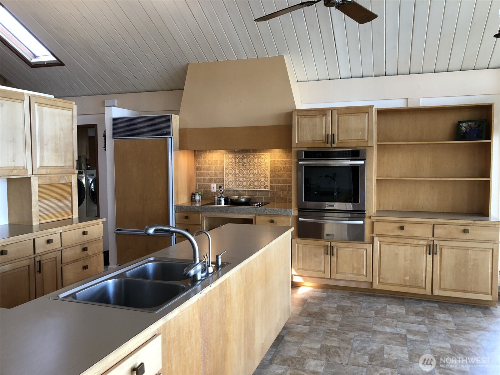 3155 Fox Spit Road Langley, WA 98260 - Photo 8 of 18 Gallery Image 8