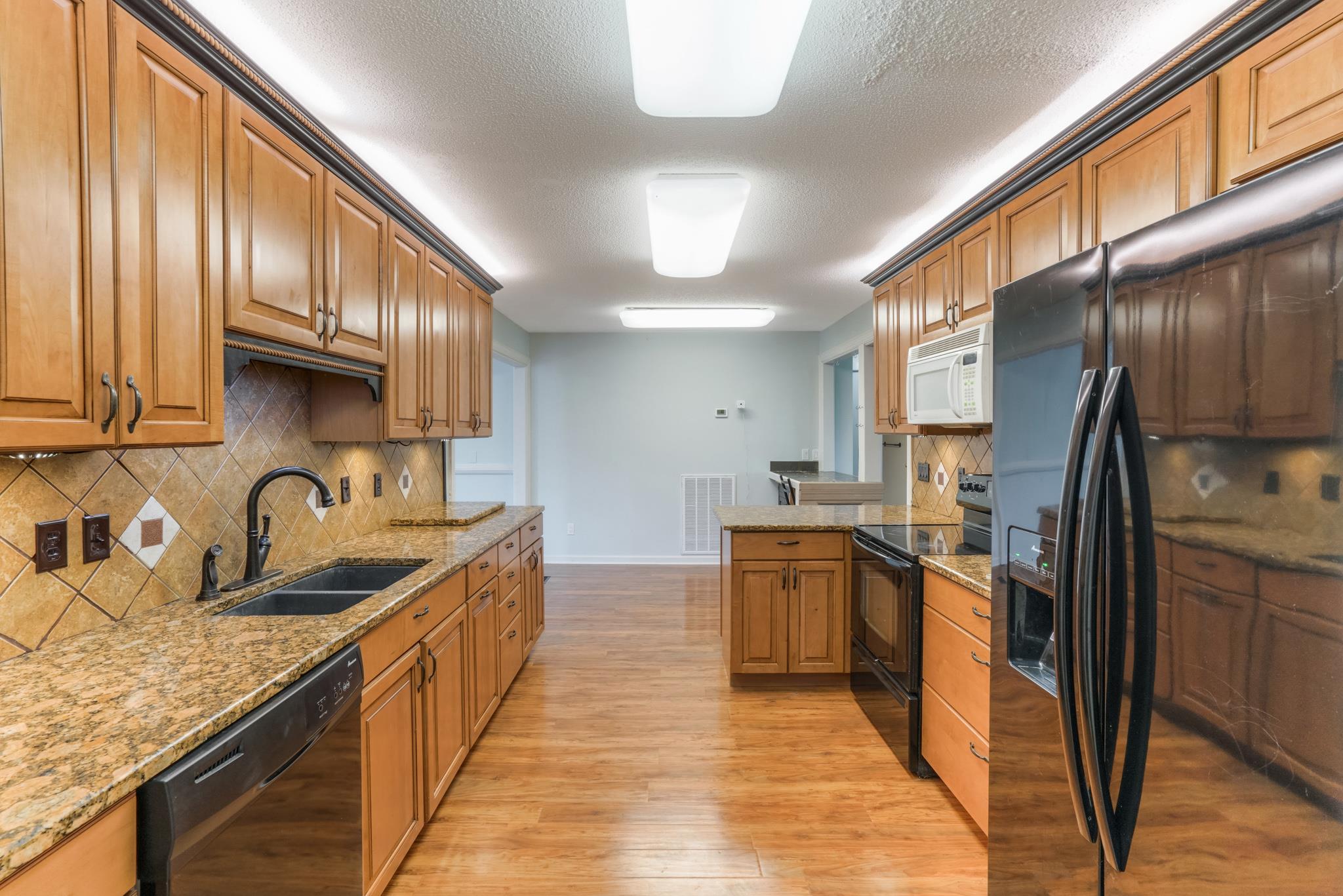 1448 Cut Off Road Murfreesboro, TN 37129 - Photo 8 of 30 Gallery Image 8