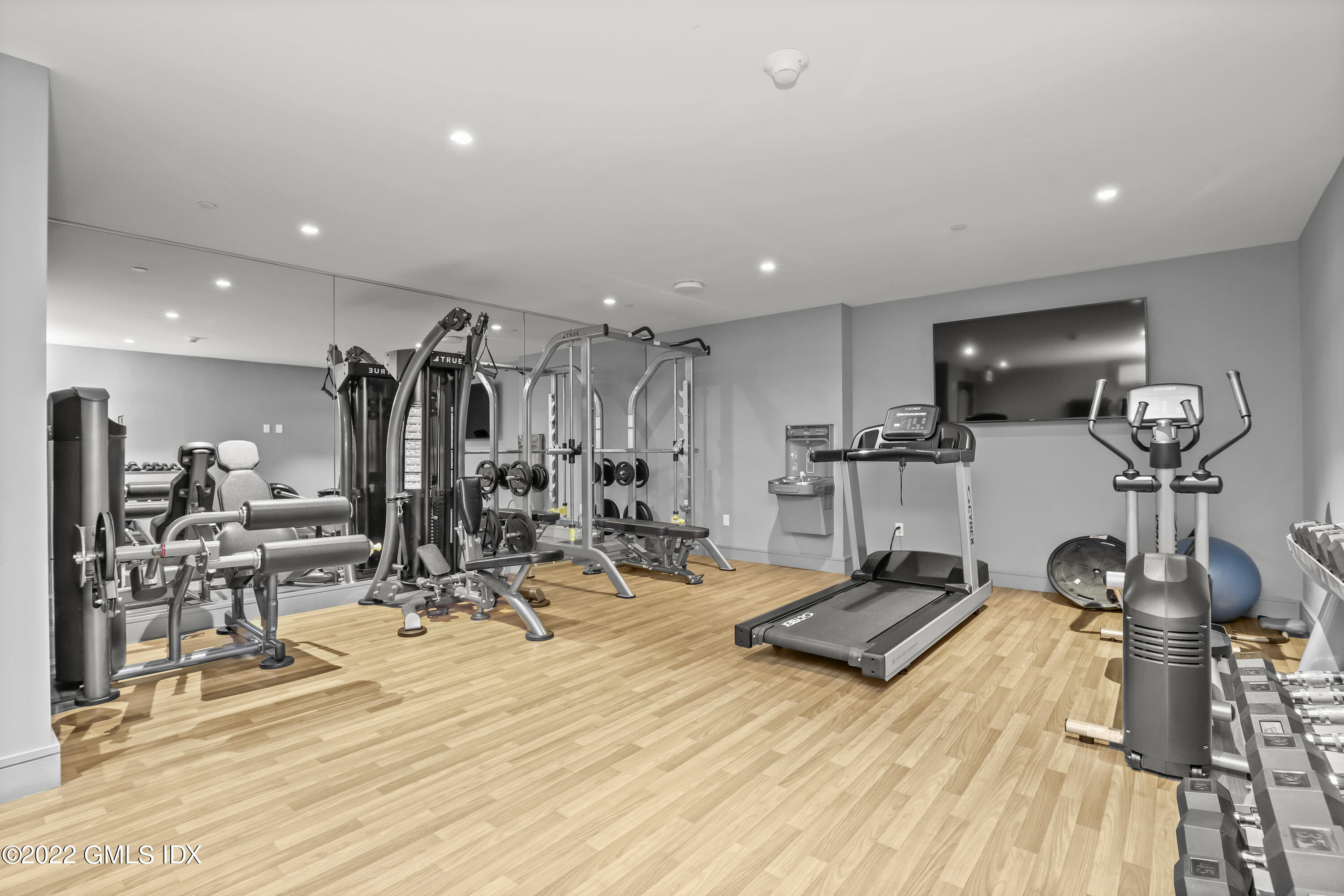 125 Field Point Road, Unit A4 Greenwich, CT 06830 - Photo 28 of 33 a view of a room with gym equipment