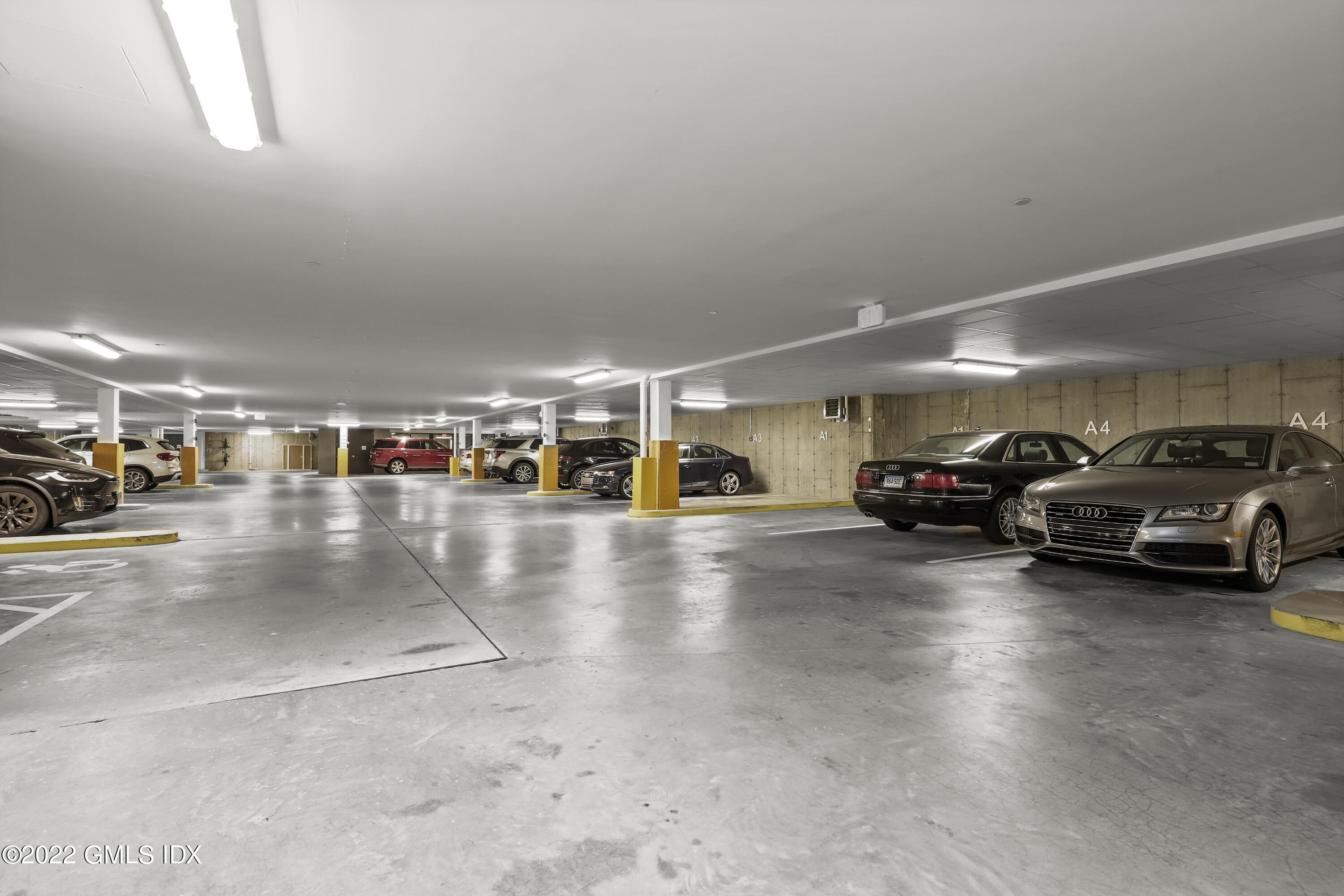 125 Field Point Road, Unit A4 Greenwich, CT 06830 - Photo 29 of 33 a view of parking area