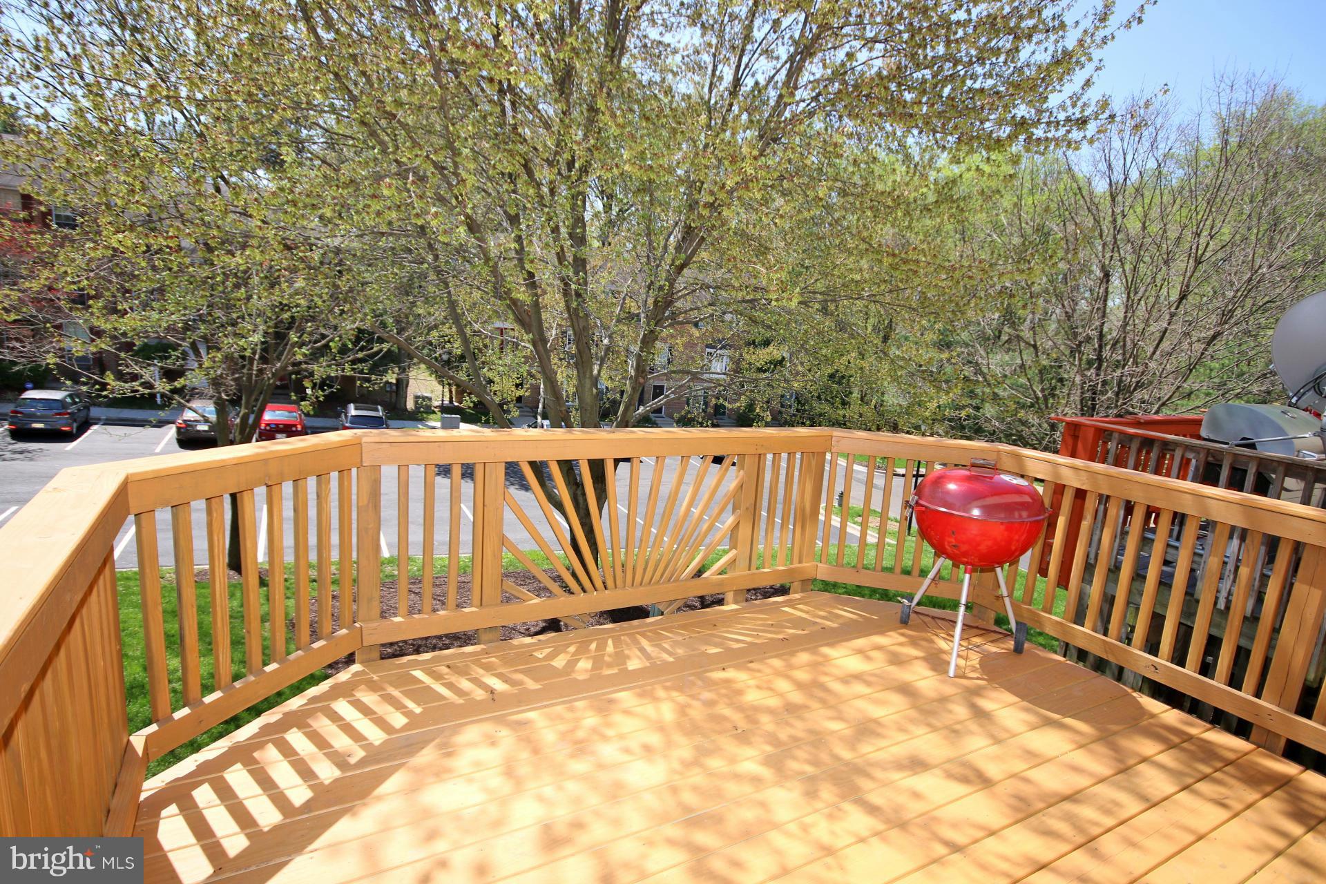 505 Pickwick Village Way Silver Spring, MD 20901 - Photo 5 of 15 Deck access from Dining Room