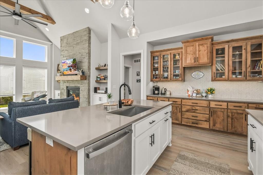 2533 Southwest Old Port Road Lee's Summit, MO 64082 - Photo 12 of 35