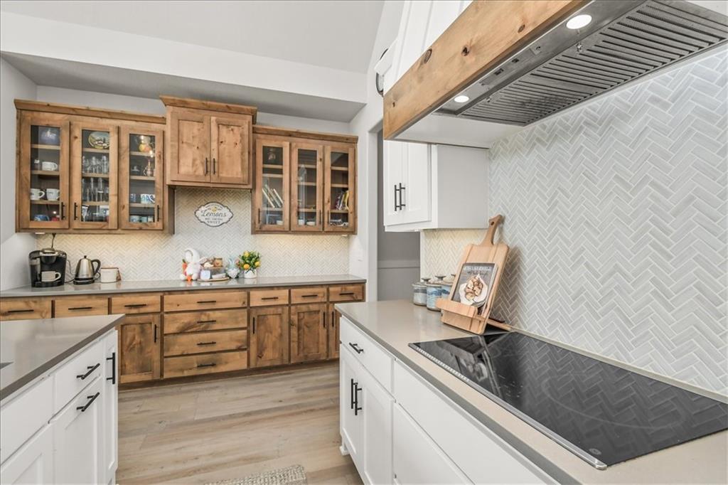 2533 Southwest Old Port Road Lee's Summit, MO 64082 - Photo 13 of 35